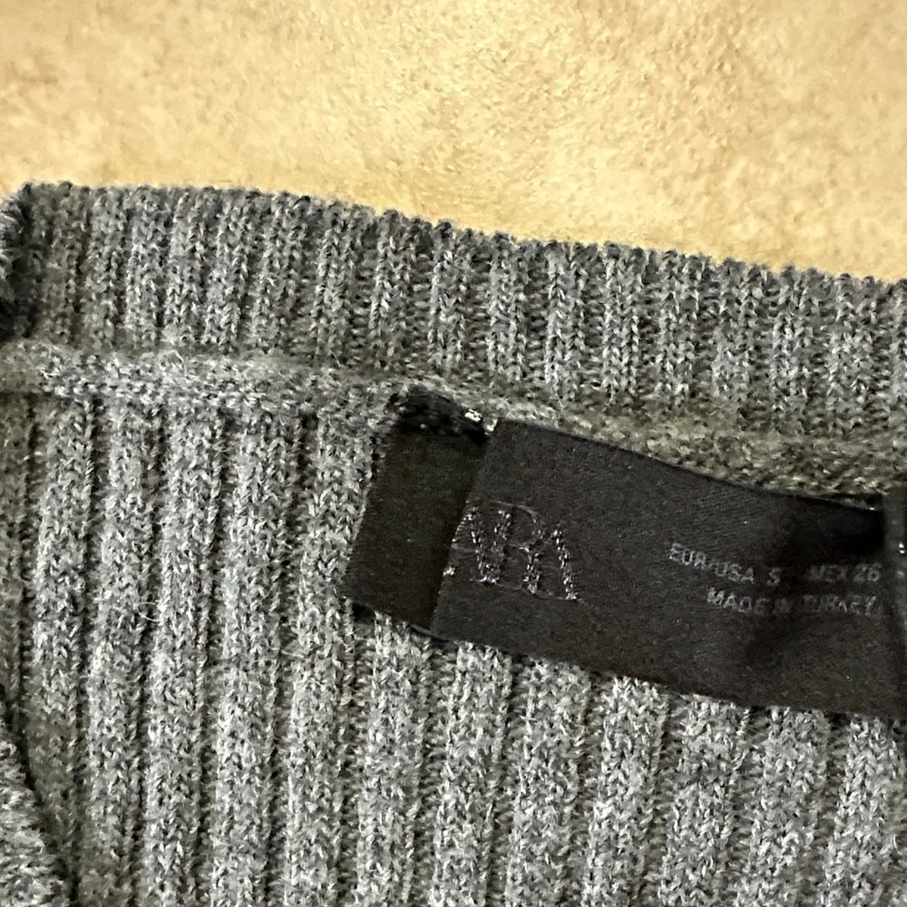 Zara Gray Ribbed Sweater with Sleeve Bows
